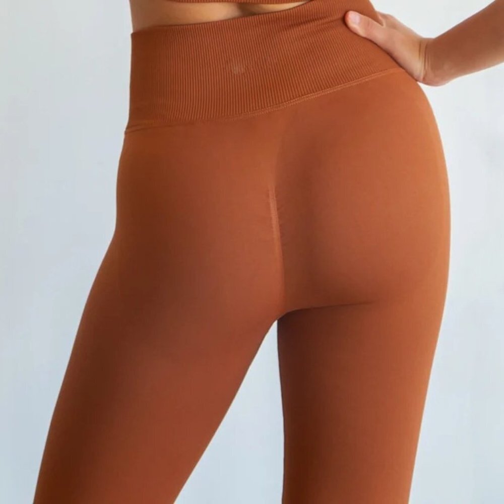 Aleur Active Set | Medium - Picture 3 of 14